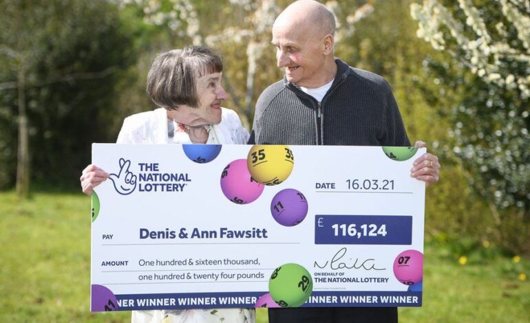 Noroc chior! Un bătrân din Marea Britanie a câștigat la loterie pentru că și-a uitat ochelarii de vedere acasă